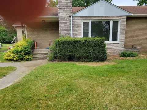 605 Genesee Ave, Gaines, MI 48436