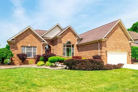 32336 Stefano, Rockwood, MI 48173