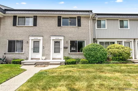 28336 Universal Dr, Warren, MI 48092