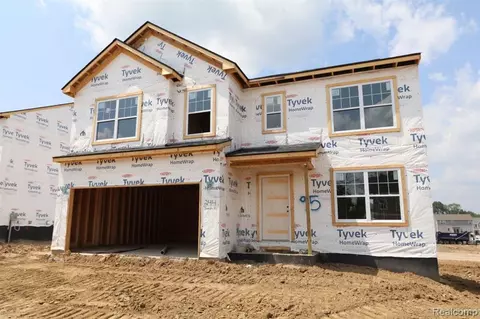 244 Sandhill Ct, White Lake, MI 48386
