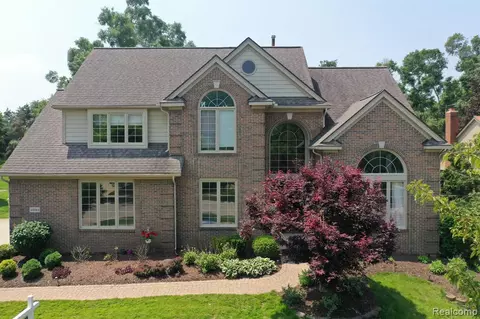 42961 Ashbury Dr, Novi, MI 48375