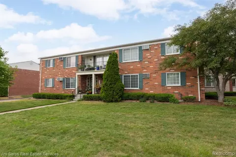 409 Miller Ave #102, Rochester, MI 48307