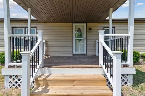 24450 Clark Rd, Belleville, MI 48111