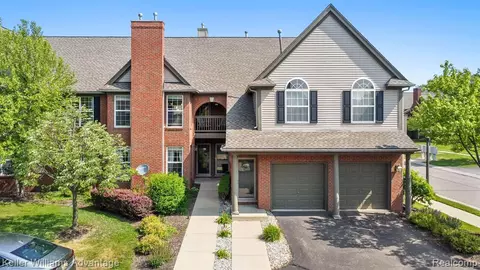 28373 Carlton Way Drive 20 #20  15, Novi, MI 48377
