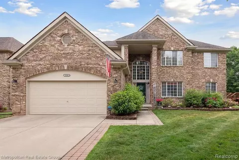 29245 Stillwater, Farmington Hills, MI 48334