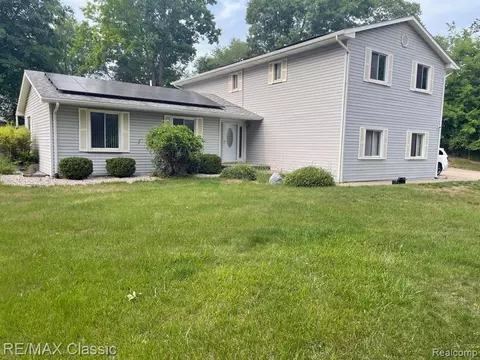 2155 Hummer Lake Rd, Ortonville, MI 48462