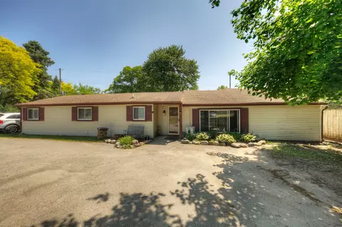 8346 N Grace St, Westland, MI 48185