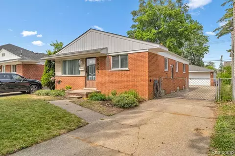 5957 N Vernon St, Dearborn Heights, MI 48127