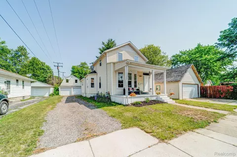 1607 Union St, Port Huron, MI 48060