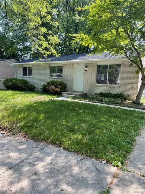 15060 Garfield, Redford, MI 48239