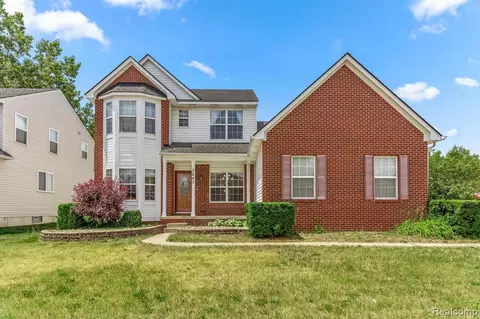 7240 Canterbury Dr, Romulus, MI 48174