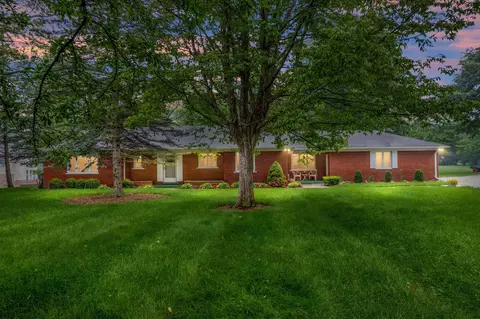 4830 N N Rochester Rd, Oakland, MI 48306