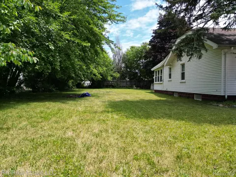 0 Carlisle Ave, Hazel Park, MI 48030
