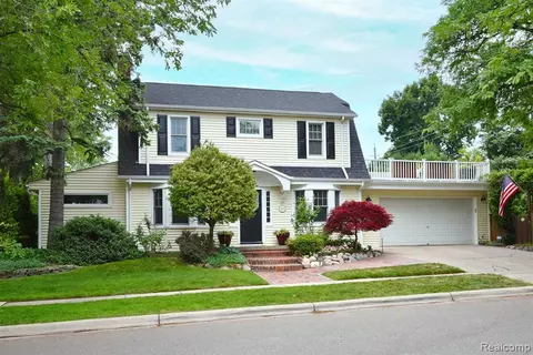 987 Ridgedale Ave, Birmingham, MI 48009