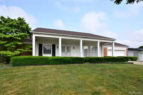 35215 Hatherly Pl, Sterling Heights, MI 48310