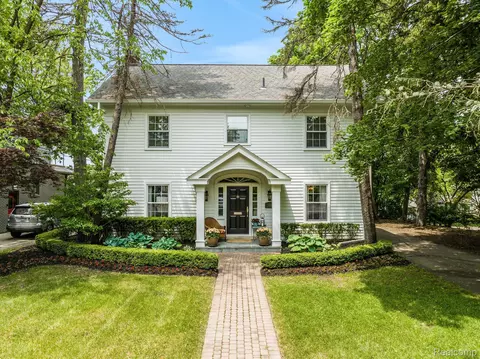 684 Southfield Rd, Birmingham, MI 48009