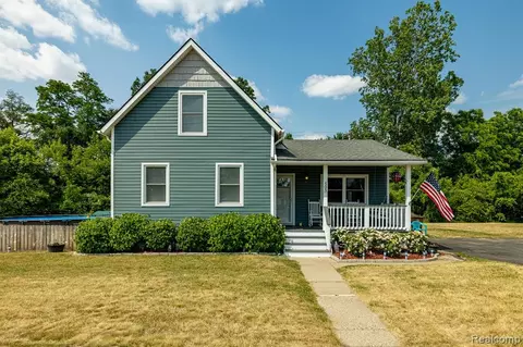 505 E Columbia Ave, Belleville, MI 48111