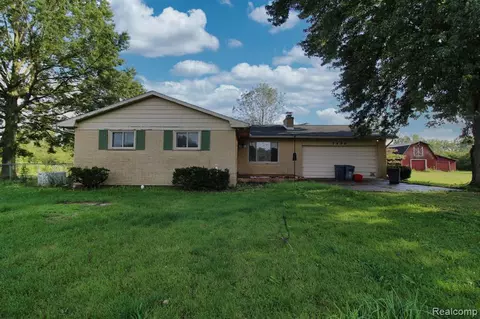 7499 Markel Rd, Cottrellville, MI 48039