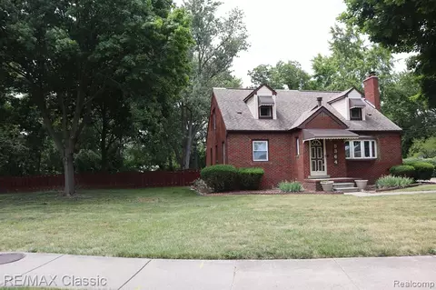 5364 Pardee Ave, Dearborn Heights, MI 48125