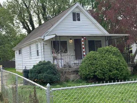 1444 Mitson Blvd, Flint, MI 48504 photo 1