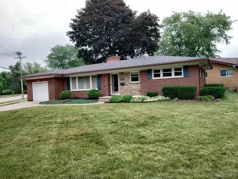 9605 Chatham Ave, Allen Park, MI 48101