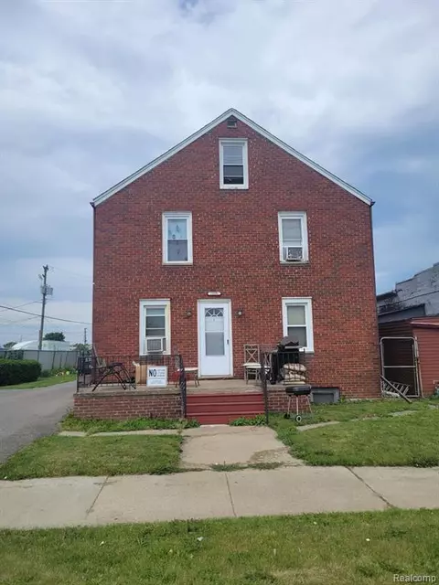23191 Hoover Rd, Warren, MI 48089
