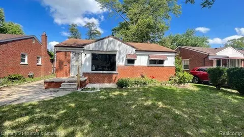 1449 Wellesley St, Inkster, MI 48141