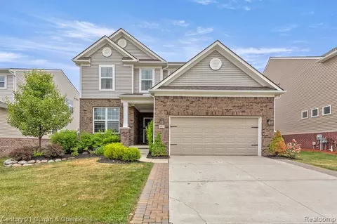 641 Holmdale Way, Ann Arbor, MI 48108