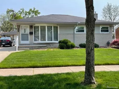 3257 Terry St, Trenton, MI 48183