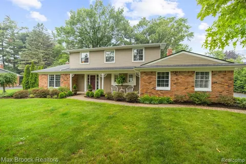 3780 Quarton Rd, Bloomfield Hills, MI 48302