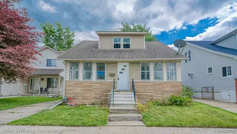 7276 Continental Ave, Warren, MI 48091