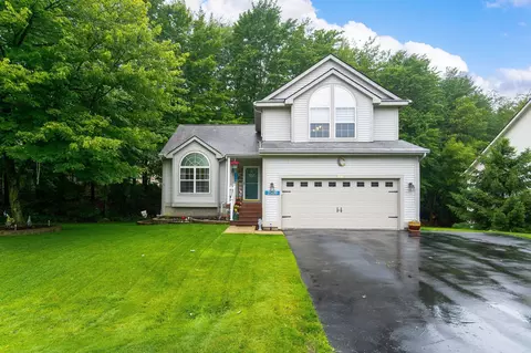 2509 Hilltop Ln, Oceola, MI 48843