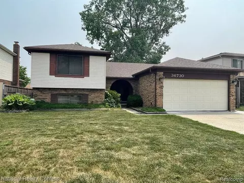 36730 Engleside Dr, Sterling Heights, MI 48310