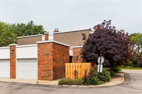 2057 Hyde Park, Detroit, MI 48207