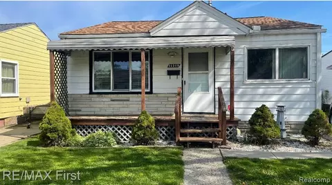 11219 Packard Ave, Warren, MI 48089