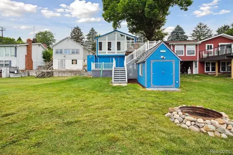 9580 Boucher Rd, Otter Lake, MI 48464