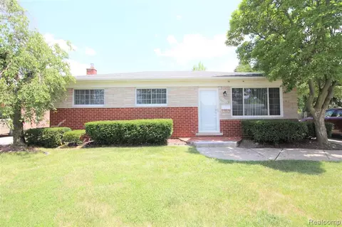 31466 Gloede Dr, Warren, MI 48088