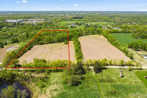 0000 Spencer Rd, Whitmore Lake, MI 48189
