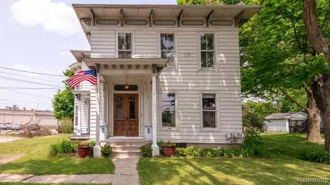111 E Church St, Clinton, MI 49236