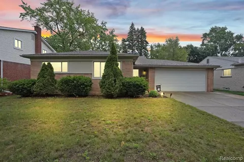 14140 Susanna St, Livonia, MI 48154