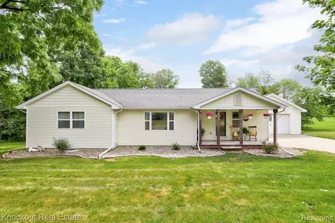 8409 East St, Millington, MI 48746