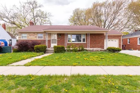 7363 Dale Ln, Center Line, MI 48015