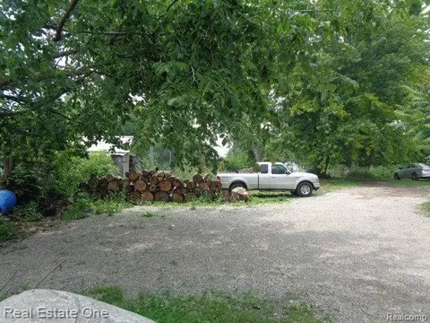 2927 Rosa Parks Blvd, Detroit, MI 48216