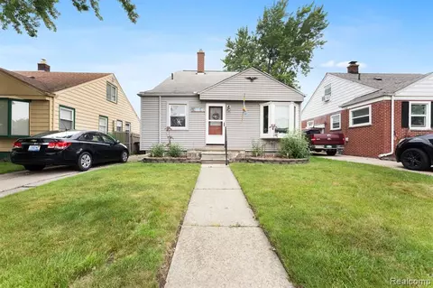 17128 Smith St, Riverview, MI 48193