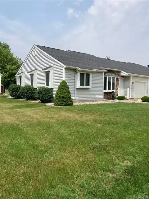 4880 Misty Hill Dr, Cass City, MI 48726