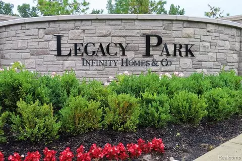 8950 Heritage Dr, Romulus, MI 48174 photo 1