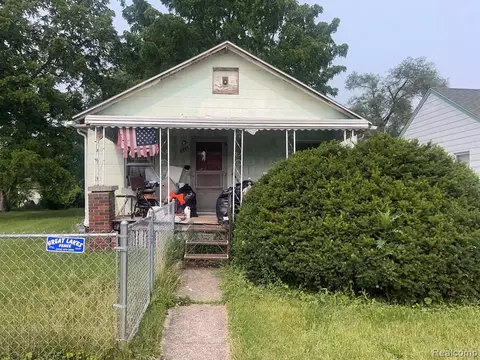 6449 Saint Marys St, Detroit, MI 48228