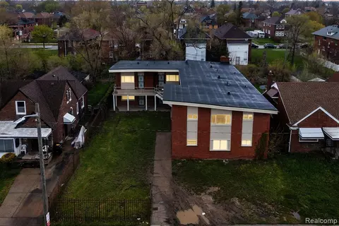4234 E Davison St, Detroit, MI 48212