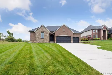 3761 Stallion Way, Commerce Twp, MI 48382