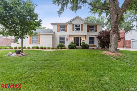 9564 Winterset Cir, Plymouth, MI 48170